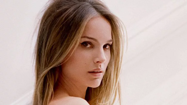 Η Natalie Portman ποζάρει (ξανά) για τον οίκο Dior