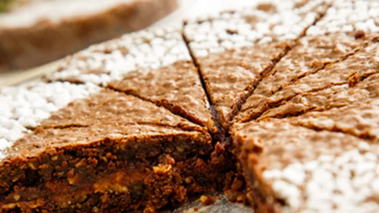 Melo Little Bakery: Εξαιρετικές ελληνικές λιχουδιές σε ένα κατάστημα-ποίημα γεύσης
