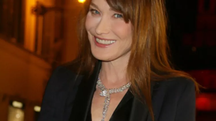 Η Carla Bruni σε event τoυ οίκου Bulgari