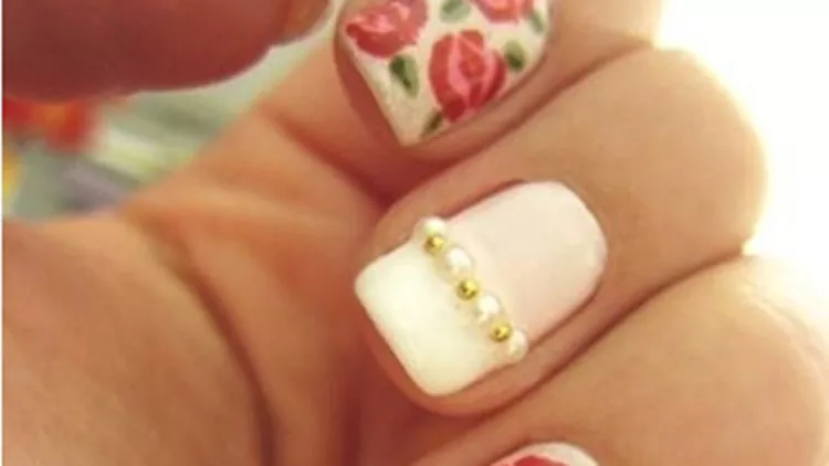 Floral Nails: Βάλε λουλούδια στα νύχια σου!