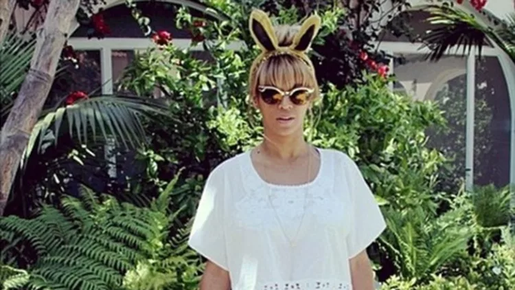 Beyonce, Rihanna και όλες οι celebs που φόρεσαν bunny ears