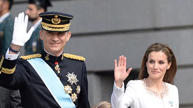O Πρίγκιπας Felipe και η Letizia χρήστηκαν νέοι βασιλείς της Ισπανίας