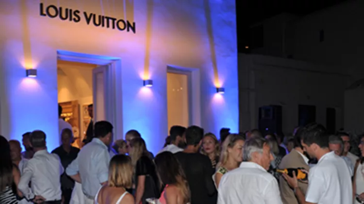 Η λαμπερή βραδιά του οίκου Louis Vuitton στη Μύκονο