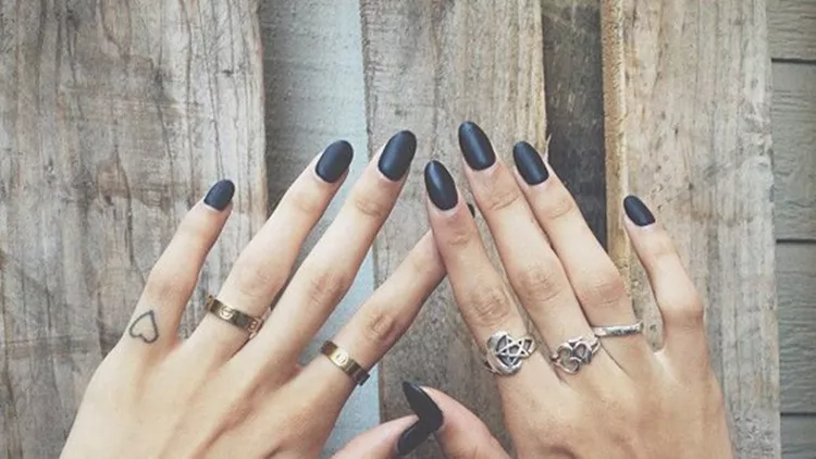 Autumn accessories: Πώς να φορέσεις τα δαχτυλίδια 