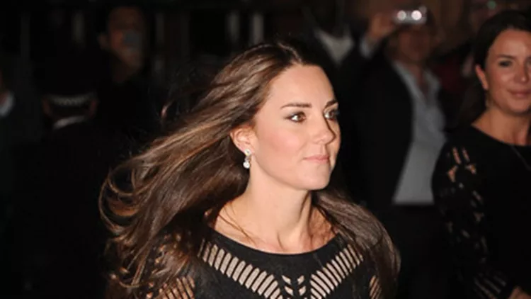 Διακριτικά σέξι και κομψή η Kate Middleton