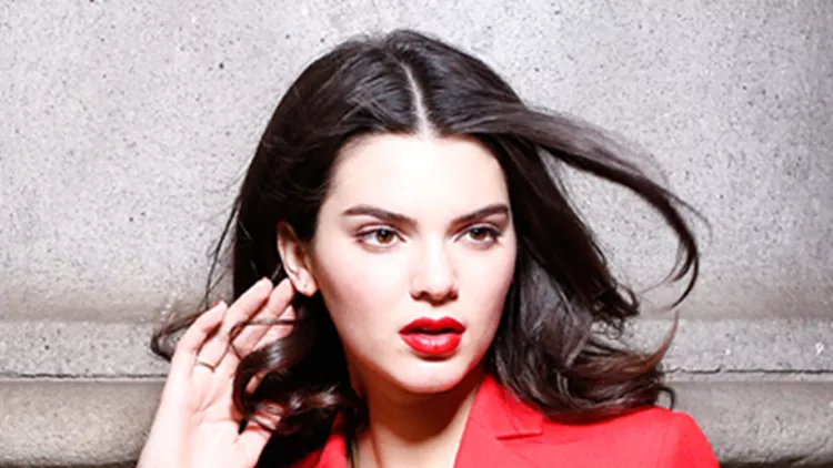 Μια ακόμα καμπάνια για την Kendall Jenner