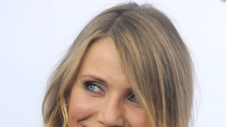 Τα φουξ χείλη: Cameron Diaz. Για την ακρίβεια δεν είναι ούτε φούξια ούτε ροζ ούτε κόκκινα. Αυτό κάνε κι εσύ! Βρες μια μοναδική απόχρωση και κάνε τη το σημείο κατατεθέν σου.