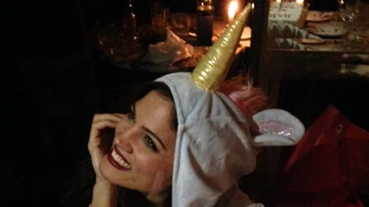 Bday Girl: Η Μαίρη Συνατσάκη έγινε 30 χρονών και το γιόρτασε με ένα μεγάλο πάρτι!