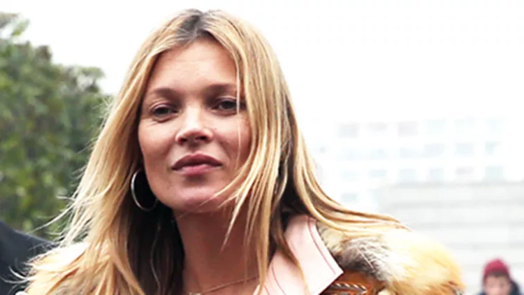 Η Kate Moss με άψογο στυλ στο show του Louis Vuitton