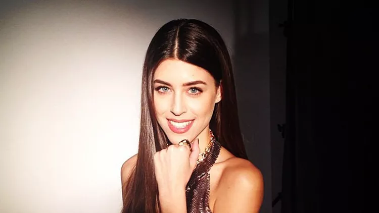 Demy: Δείτε τη να γυμνάζεται! 