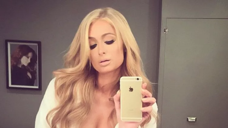Η Paris Hilton “μεγάλωσε” το στήθος της και το δείχνει στο instagram