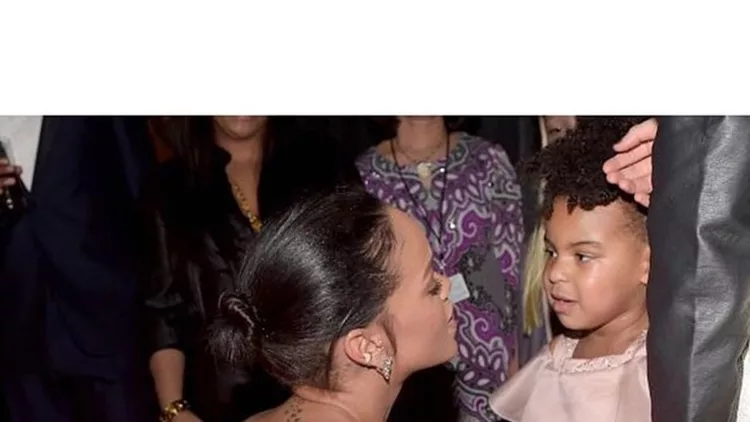 Blue Ivy - Rihanna: Δες την τρυφερή φωτογραφία από τη νύχτα των Grammy