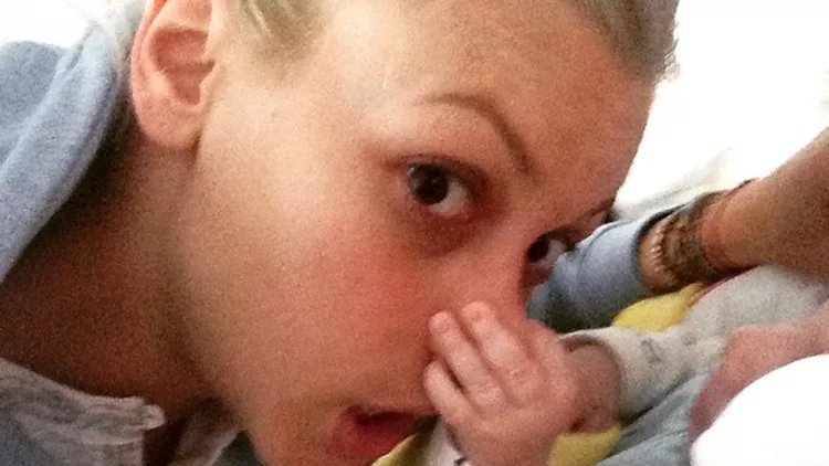 Οι πιο τρυφερές φωτογραφίες της Βάσως Κολλιδά με νεογέννητο μωρό της.