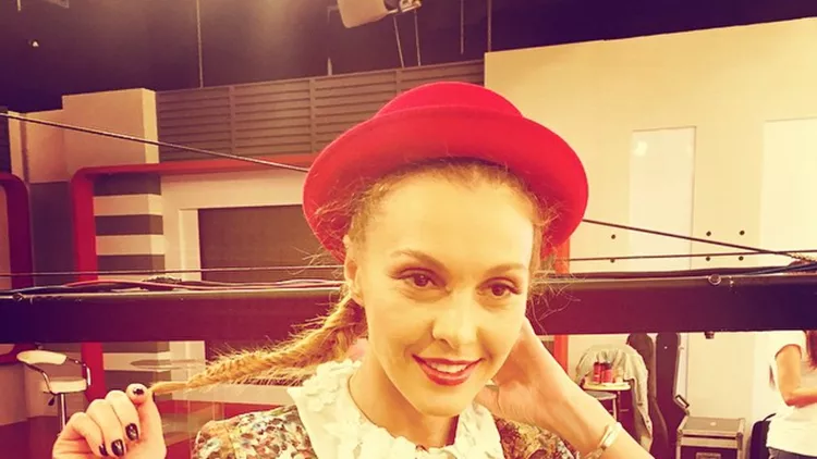 Τάμτα: Οι σέξι εμφανίσεις στην πρεμιέρα της στη Θεσσαλονίκη