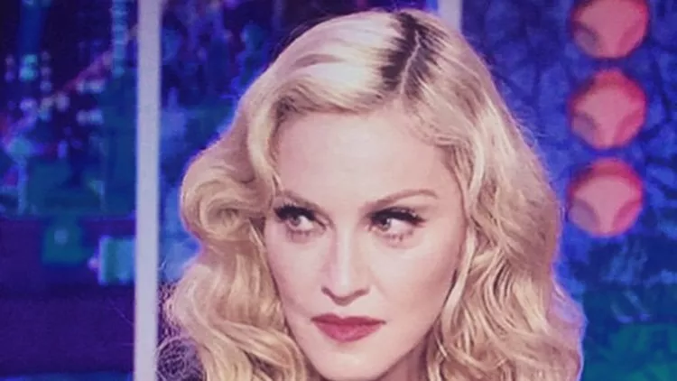 Madonna: Απαντάει στις ομοφοβηκές και "άκυρες" δηλώσεις των Dolce & Gabbana για την οικογένεια και τα παιδιά.