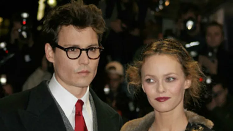 Lily Rose: Η κόρη του Johnny Depp και της Vanessa Paradis είναι το next best thing της showbiz (photos)