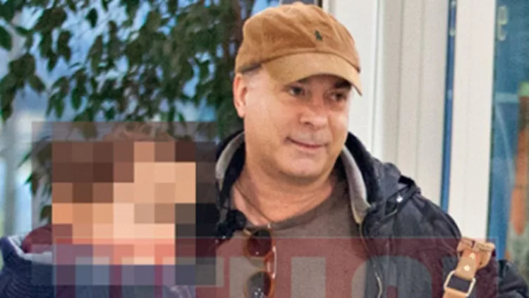 Φώτης Σεργουλόπουλος: Με το γιο του στο αεροδρόμιο 