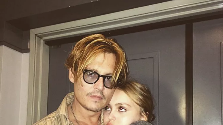 H 15χρονη κόρη του Johnny Depp, στην πρώτη της φωτογράφηση μόδας!