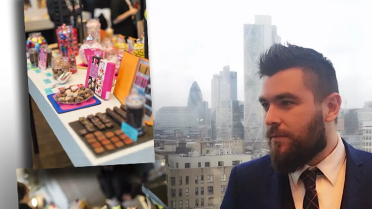 Ο Γαβριήλ Νικολαΐδης ταξιδεύει στο Λονδίνο και δοκιμάζει τις νέες βρετανικές λιχουδιές των Marks & Spencer