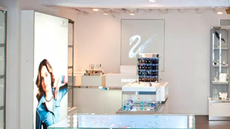 Το νέο κατάστημα Swarovski άνοιξε τις πόρτες του στη Μύκονο