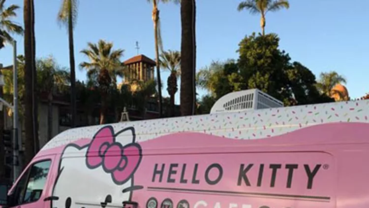 Δες το food truck της Hello Kitty (photos)