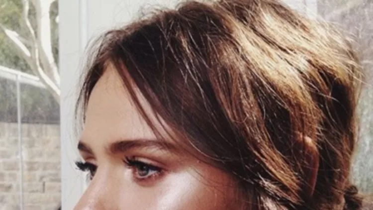 Η τάση στο μακιγιάζ που θα σε κάνει να ξεχάσεις όσα ήξερες