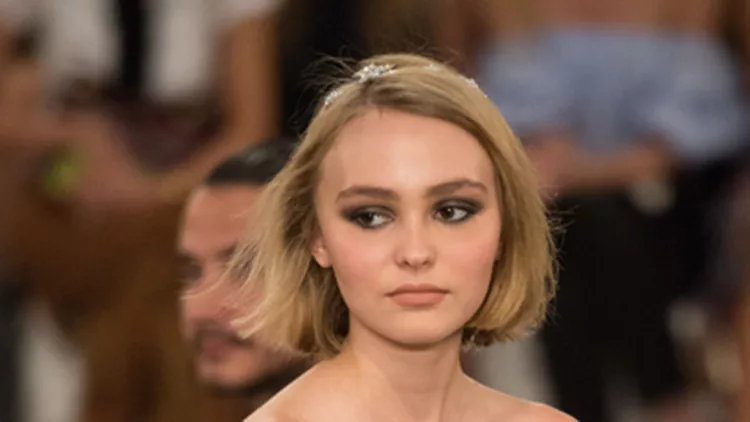 H 16χρονη κόρη του Johnny Depp είναι η νέα μούσα του οίκου Chanel