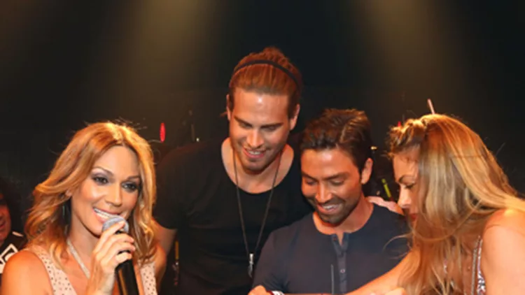 Έλλη Κοκκίνου: Το πάρτι έκπληξη για τα γενέθλια της που ετοίμασαν η φίλες της και ο σύντροφος της