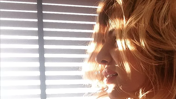 Δήμητρα Ματσούκα: Η sexy φωτογραφία που ανέβασε από το σαλόνι του σπιτιού της