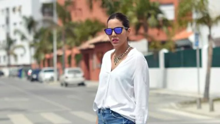 Midi denim φούστα: 3 τρόποι για να τη συνδυάσεις
