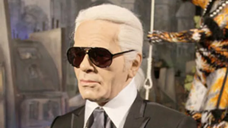 wax_figure_lagerfeld