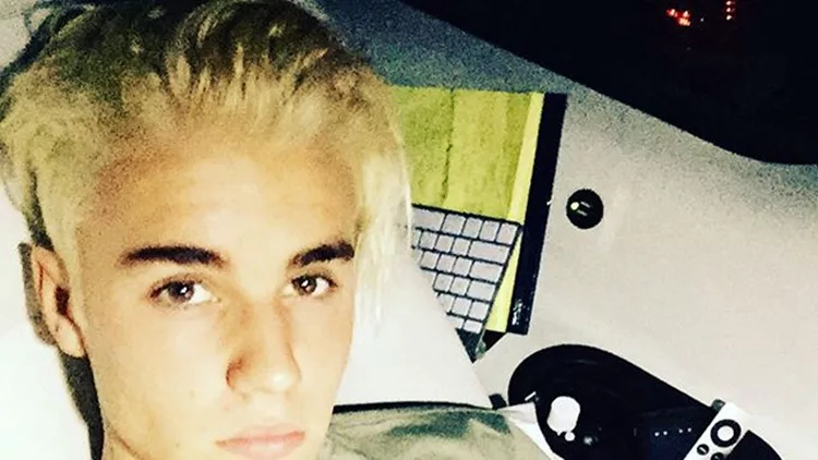 Justin Bieber: Ταξίδι στη Σαντορίνη 