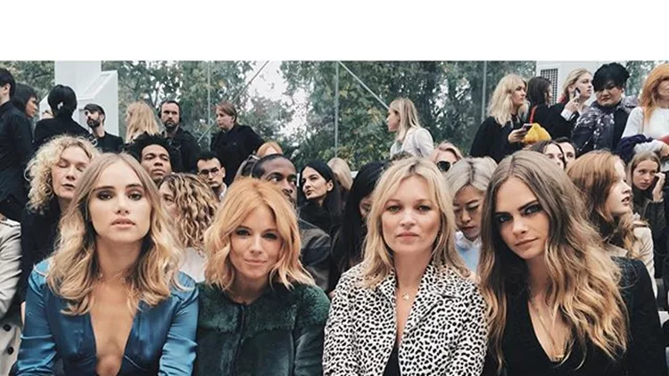 Suki Waterhouse, Sienna Miller, Kate Moss, Cara Delevigne στο front row