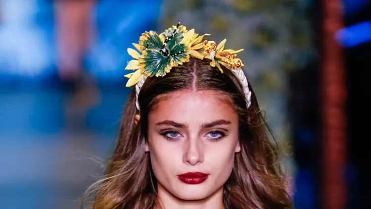 It's all about accessories: Τα 11 αξεσουάρ που θα φορέσεις τη νέα χρονιά 