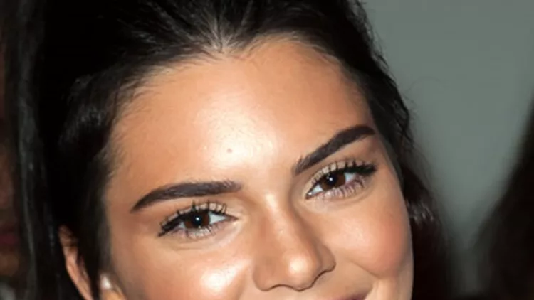 Kendall Jenner: «Είχα τεράστιο θέμα με την ακμή» - Πώς την αντιμετώπισε 