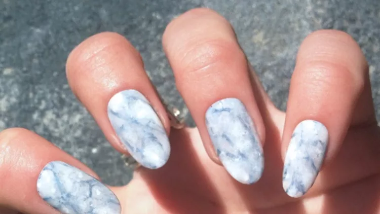 #maniMonday: Πώς θα ταιριάξεις τα νύχια με το πάτωμά σου