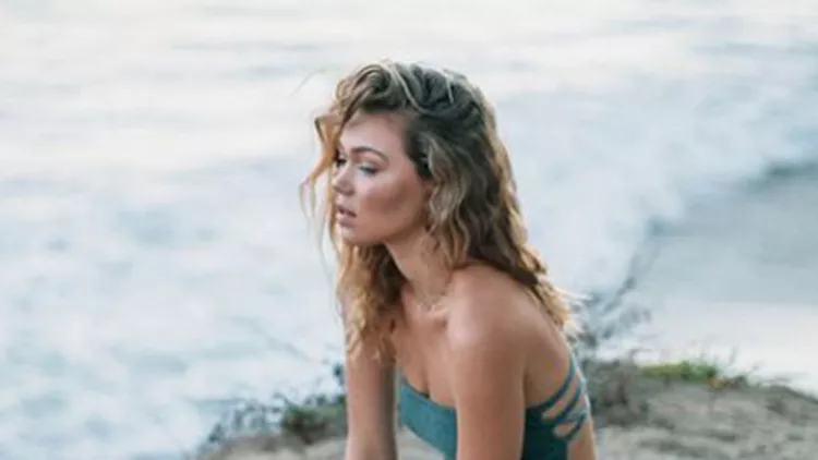 Essena O'Neill: Η blogger που αποκαλύπτει τη σκοτεινή πλευρά των socia media