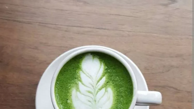 Matcha Latte: Τι είναι, πώς να το φτιάξεις και γιατί να το δοκιμάσεις