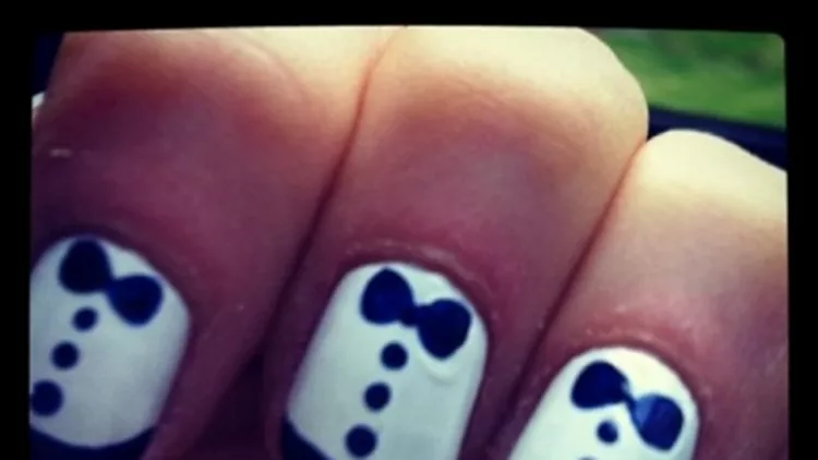 Ποια είναι η star με τα πιο περίεργα manicure;