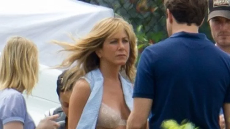 Δες τη κασκαντέρ της Jennifer Aniston για τις γυμνές σκηνές