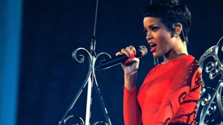 H Rihanna στην τελετή λήξης των Παραολυμπιακών Αγώνων