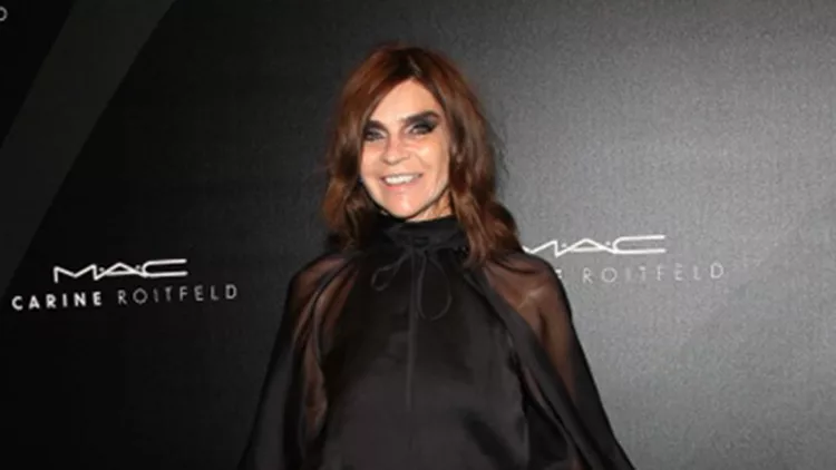 Carine Roitfeld: Mε ποιο περιοδικό θα συνεργαστεί;