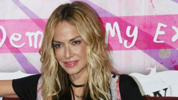 anna_vissi_default_lav_press