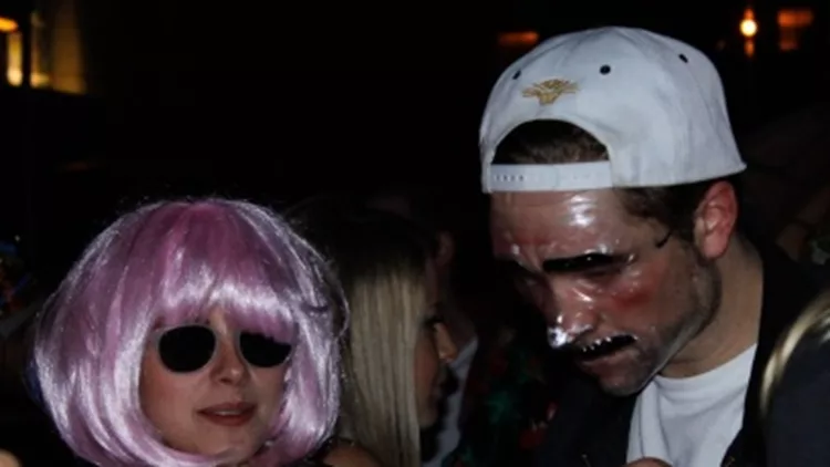 Robert Pattinson, Kristen Stewart: μαζί σε  Halloween party