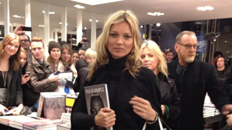 H Kate Moss στo Παρίσι: The Sequel