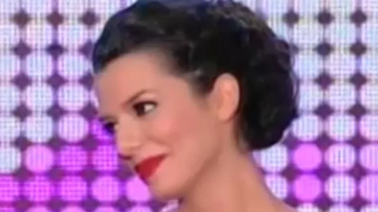 Τι φόρεσε η Νικολέτα Ράλλη στην εκπομπή “Όλα” 