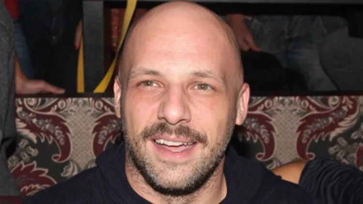 Νίκος Μουτσινάς: Οι ευχές για τη γιορτή του και η είσοδος της Ελένης Μενεγάκη στο πλατό