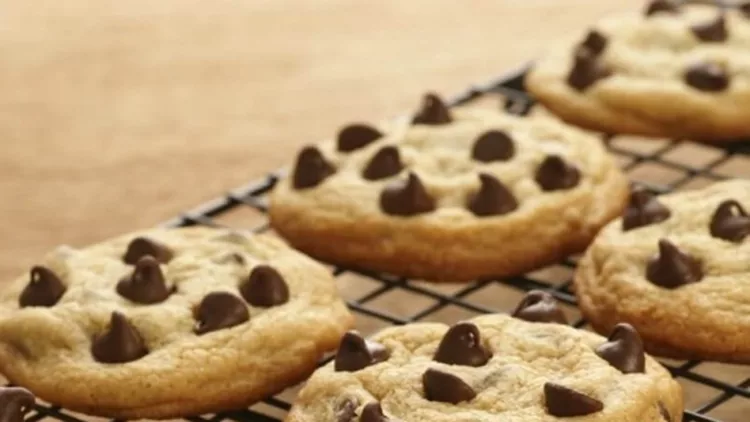 Τέλεια cookies: Η συνταγή για μαλακά μπισκότα σοκολάτας ΜΟΝΟ με 55 θερμίδες!
