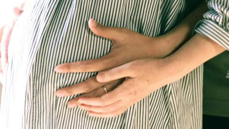 Έρευνα: 25 έγκυες θετικές στον κορονοϊό γέννησαν υγιή μωρά στο Αττικόν