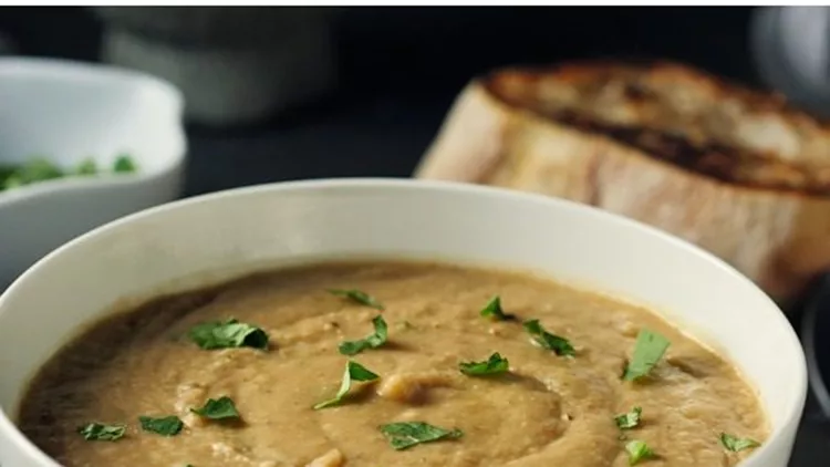 Σούπα βελουτέ με ρεβίθια | Η τέλεια συνταγή για τις κρύες μέρες του χειμώνα